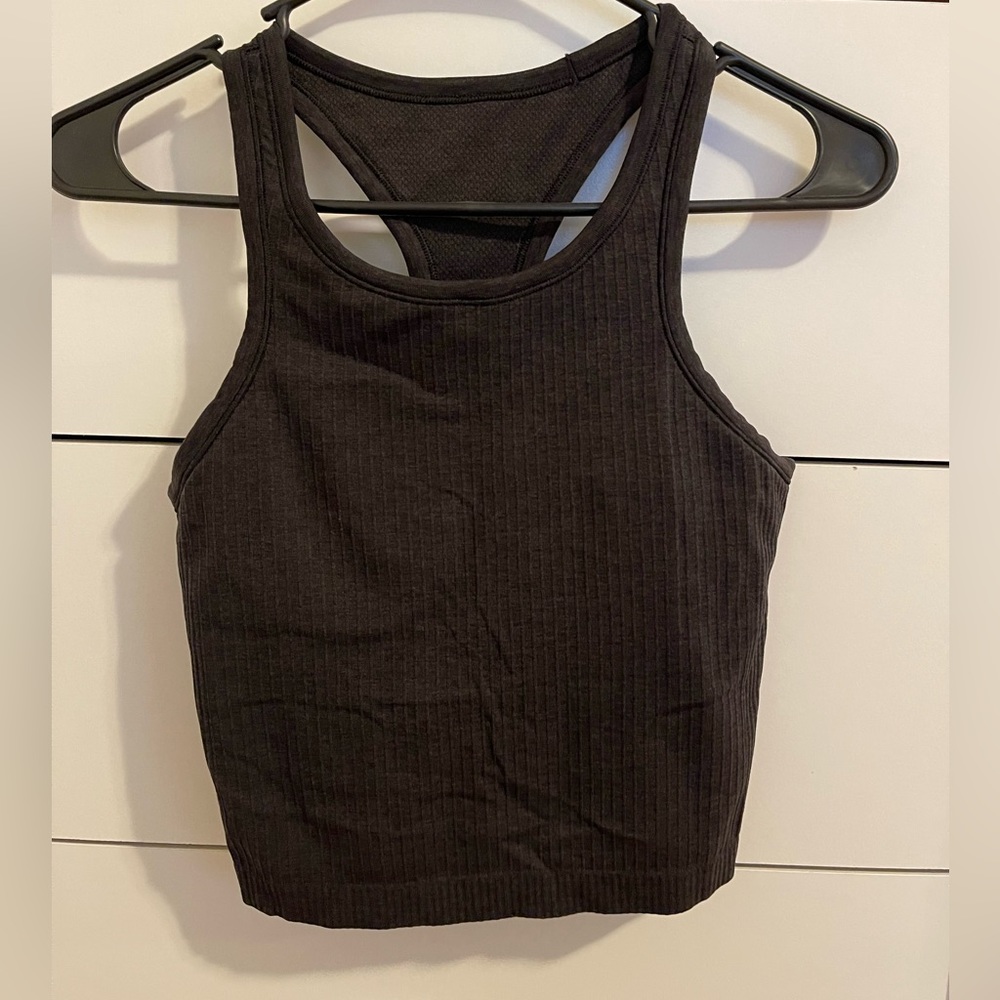 Lululemon cropped tank top